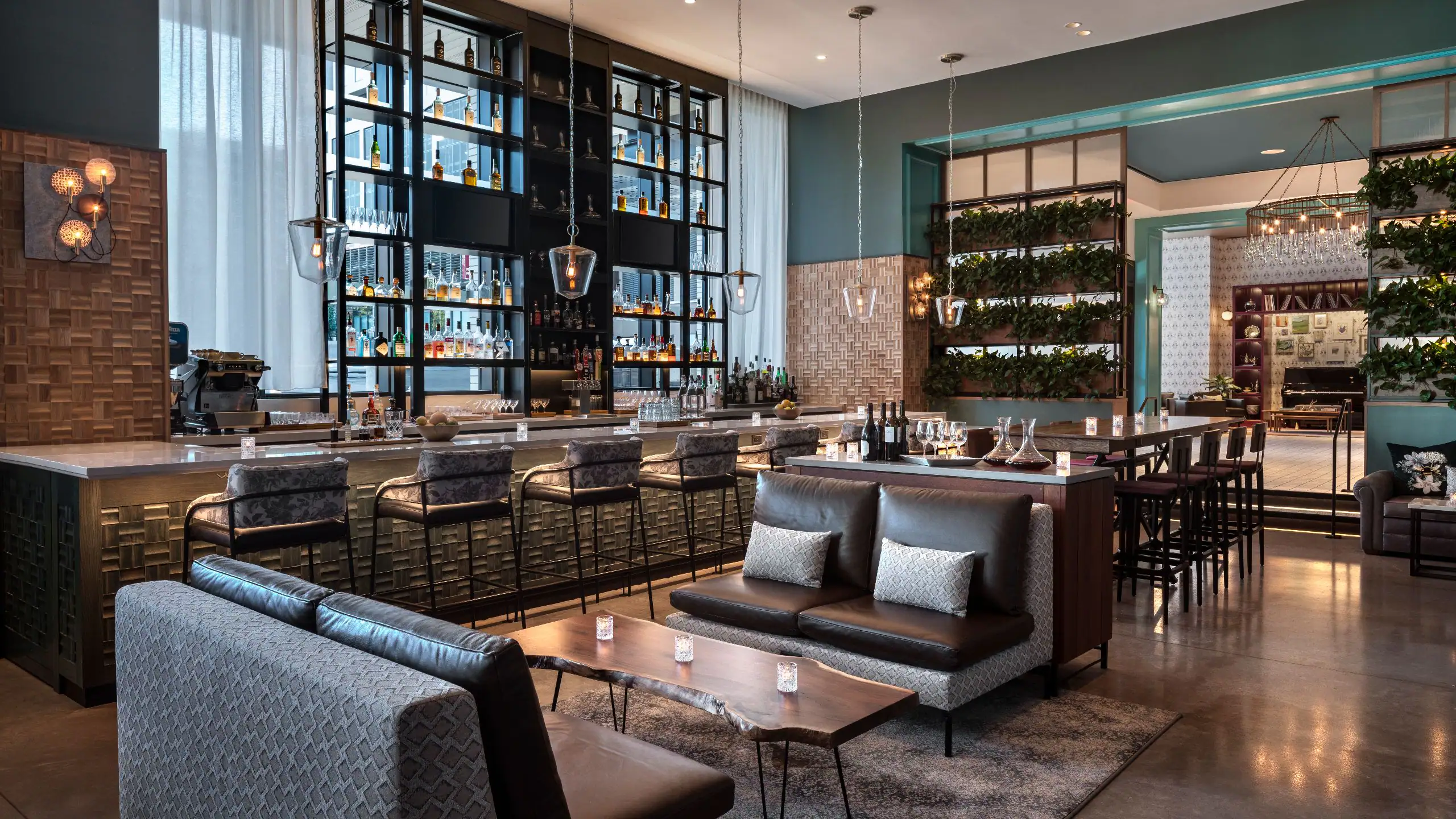 BNACT-P0030-Ellas-Restaurant-Bar.16x9